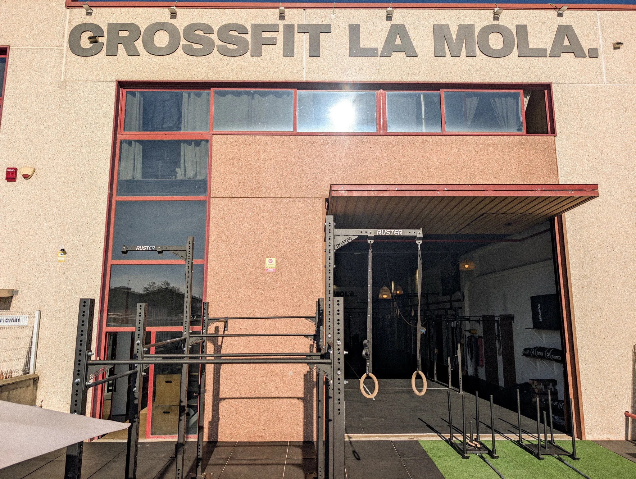 CrossFit La Mola exterior facade with signage